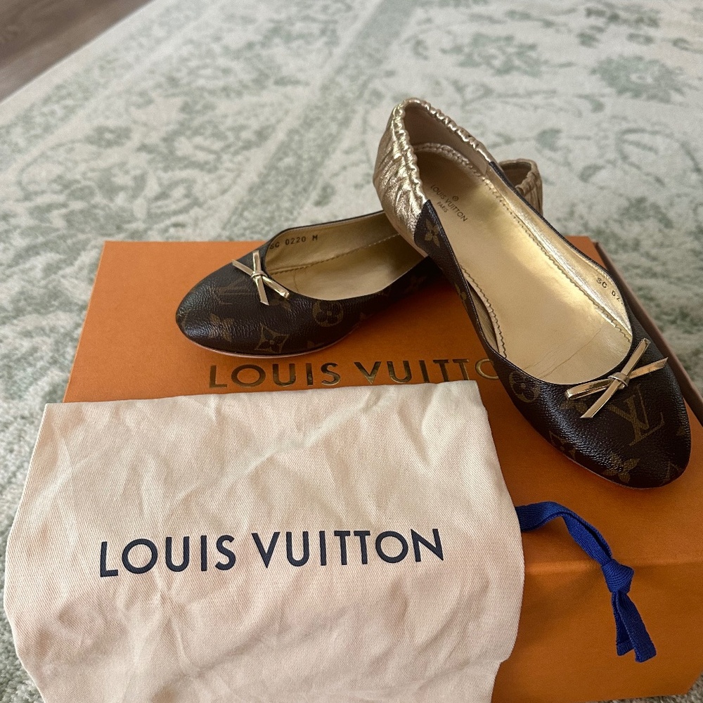 Authentic Louis Vuitton joy ballerina flats size 39